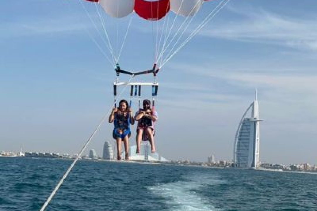 Parasailing in Dubai (3)